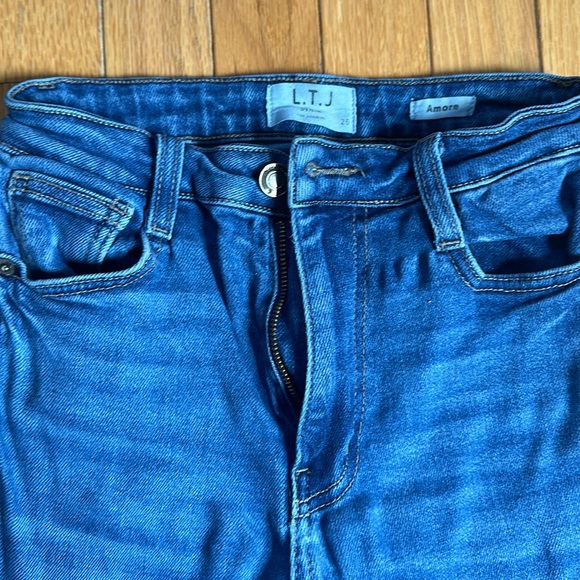 L.T.J High Waisted Jeans (Medium Wash) Frayed Bottoms - Picture 2 of 6